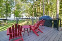 Higgins Lake Vacation Rental with Lake Views and Deck! - B&B Roscommon
