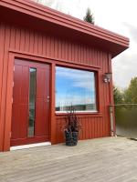 Peaceful and Scandinavian-style Guesthouse with Scenic Nature and Seaview in High Coast - Chambres d'hôtes Domsjö