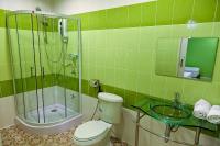 Kamer met Queensize Bed en Balkon