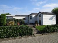 B&B Makkum - Chalet Makkum V10 - Bed and Breakfast Makkum