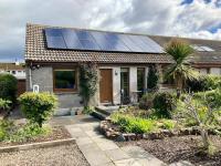 3-Bedroom Eco-house with EV charger. - B&B Rosemarkie