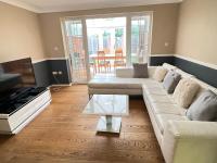 4 Bed town house in sittingbourne 7 beds sleeps 8 - Bed and Breakfast Kent