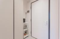 Apartment with Private Bathroom