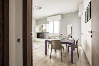 Large Modern Apartment - Como & Bellagio nearby - With parking & balcony - B&B Longone al Segrino