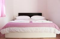 Estudio con terraza (2 adultos)