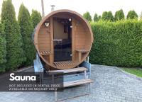 4 Bedroom family house with access to a hot tub - B&B