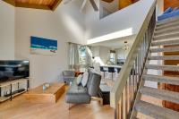 Top-Floor Kailua Bay Resort Condo with Ocean Views! - Chambres d’hôtes Kailua-Kona