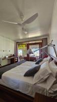 Deluxe Double Room with Side Sea View