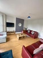 Eden Stay 5 Bedroom House - Chambres d’hôtes Morecambe