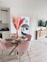 Executive 2-Bed Apartment Near City Centre & Hospital - Free Parking! - Chambres d'hôtes Derby