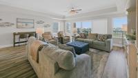 Harbor Landing 201B - Lovely 3BR on Holiday Isle with harbor views - B&B Destin