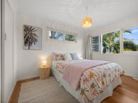 B&B East Ballina - Two Apartments Stray Leaves & The Jungle Room - 150m to Shaws Bay - Bed and Breakfast East Ballina
