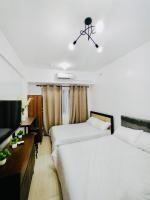 B&B Manille - Hotel Luxury Twin Bed Room with Balcony Las Pinas-South Residence - Bed and Breakfast Manille