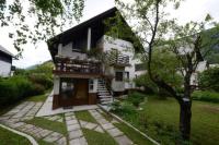 Apartment House Anton with free parking - B&B Plezzo