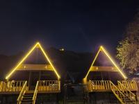 Pine Chalet Kazbegi - B&B Stepantsminda