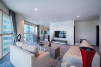 Apartment with City View