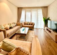 B&B Sharja - Luxury Apartment with Part Lake View - Bed and Breakfast Sharja