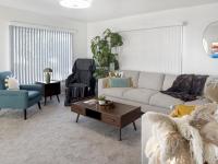 Quaint Mid-Century Cottage by the Coast - B&B