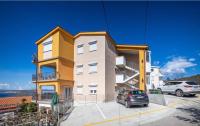 Apartman Rene, 150m from the sea, panorama view, Crikvenica, Dramalj, parking - B&B