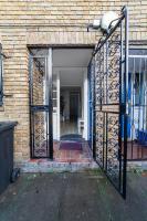 Arte Stays - 3-Bedroom Bright House London, Haggerston, Garden, Parking, 8 min walk to Haggerston Station, weekly or monthly stays, serviced accommodation - 7 guests - Chambres d'hôtes Londres