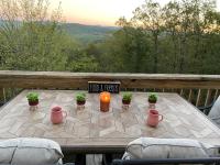 Another Level Mountain View Retreat - B&B Hot Springs Village