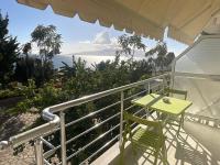 Apartment mit Balkon