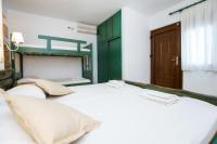 Quadruple Room with Sea View