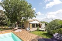 La Coursive : belle maison de standing avec piscine - B&B