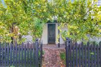B&B Adelaide - 'The Lemon Tree' North Adelaide Character Cottage - Bed and Breakfast Adelaide