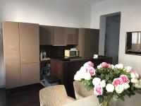 B&B Paris - Les Champs Elysées-125m2 Modern and Spacious - Bed and Breakfast Paris