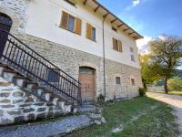 Gli ulivi Gualdo Tadino Uniquement de samedi à samedi Lits pour 10 personnes - Bed and Breakfast