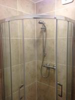 Chambre Double avec Toilettes Communes