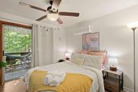 Cozy Mountain Chalet With Hot Tub Outdoor Movie Screen And Fire Place - Chambres d'hôtes Banner Elk