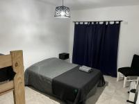 Travel Suites Ezeiza- 5 pax- Centro Eze- Shoppings a 8 min - B&B Ezeiza