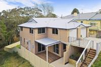 B&B Katoomba - Modern 3-bedroom Katoomba townhouse (nature view) - Bed and Breakfast Katoomba