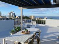 Cheltenham Apartments Unit 18 40 King St - Bed and Breakfast Caloundra