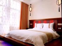 Camera Doppia con Letti Singoli con Tatami