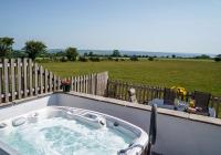 B&B Cardigan - Bwthyn y Ddol - a cottage with stunning views - Bed and Breakfast Cardigan