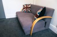 4 bedroom - Sleep 9 home in Cheadle Staffordshire - Alton towers Polar Express Dimmingsdale Peak District Trentham Gardens Water World - Chambres d'hôtes Cheadle