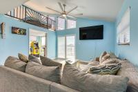 Walk to Beach Family-Friendly Galveston Home! - Chambres d’hôtes Galveston