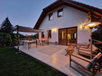 B&B Budapest - SzamosVilla - BBQ, 8BDRM, very close to center - Bed and Breakfast Budapest