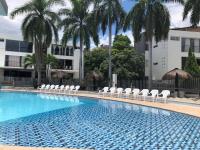 Hermoso Apartasol!! cerca a Plaza Principal, Aire Acondicionado, Vista a la Piscina - Chambres d'hôtes Santa Fe de Antioquia