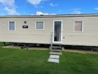 B&B Selsey - 8 Berth family caravan Selsey West Sussex - Bed and Breakfast Selsey