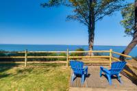 Idyllic Montross Vacation Rental Home with Views - Bed and Breakfast