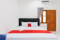 B&B Curug - RedDoorz Syariah @ Sakura Hotel Duren Sawit - Bed and Breakfast Curug