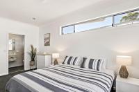 Shoalax at Shoal Bay - B&B Shallow Bay