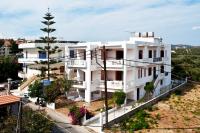 Captain Michalis Apartments - 750m from Kalamaki Beach - B&B Galatás