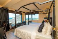Deluxe Tweepersoonskamer met 1 of 2 Bedden en Uitzicht op de Bergen