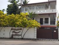 Four Season - Ferienwohnung Hikkaduwa