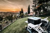 The Cypress Villa & Vineyard II - Ferienwohnung